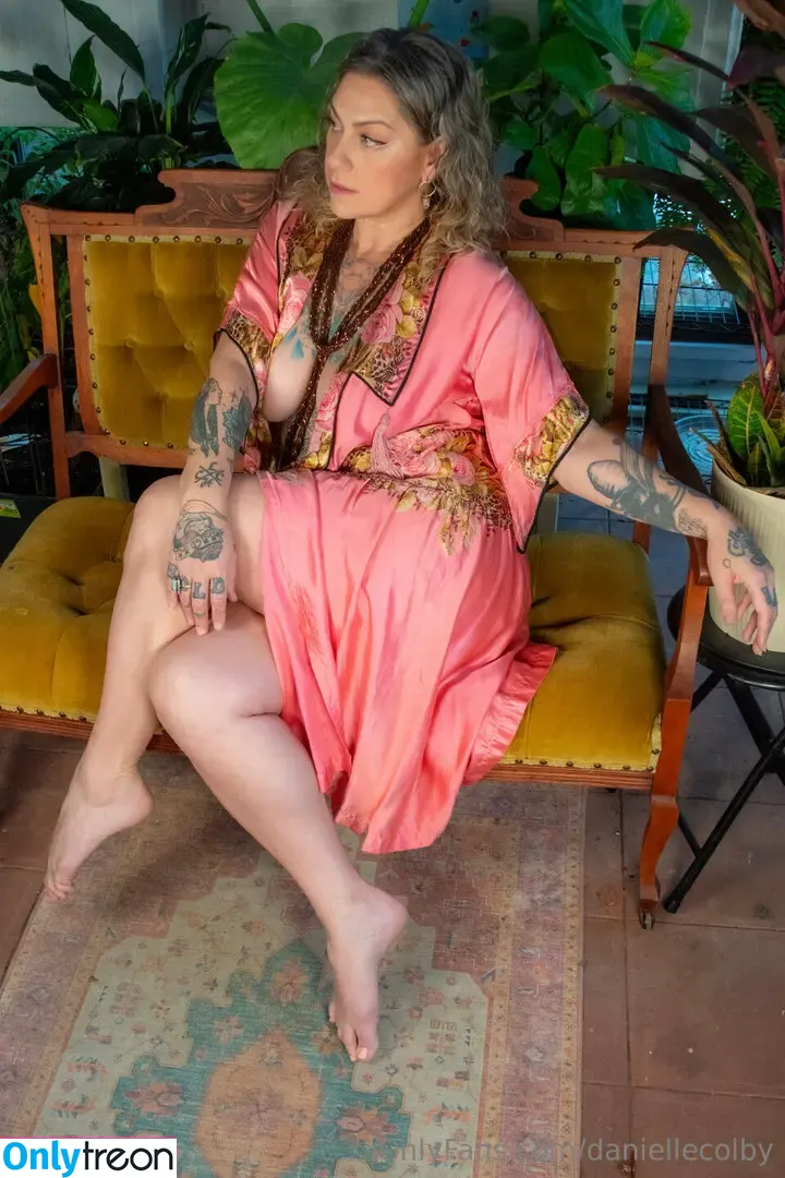 Danielle Colby nude photo #1136 (DanielleColby / daniellecolbyamericanpicker)