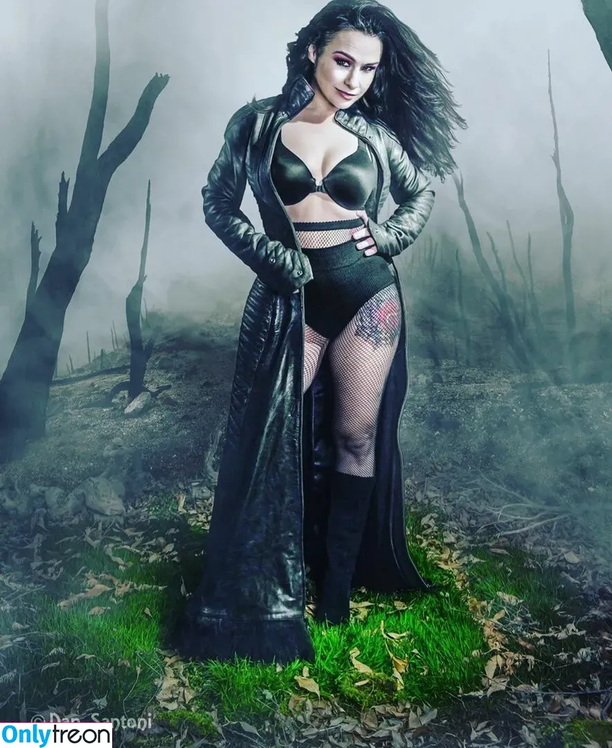 Danielle Harris nude photo #0075 (halloweengal / horrorgal)