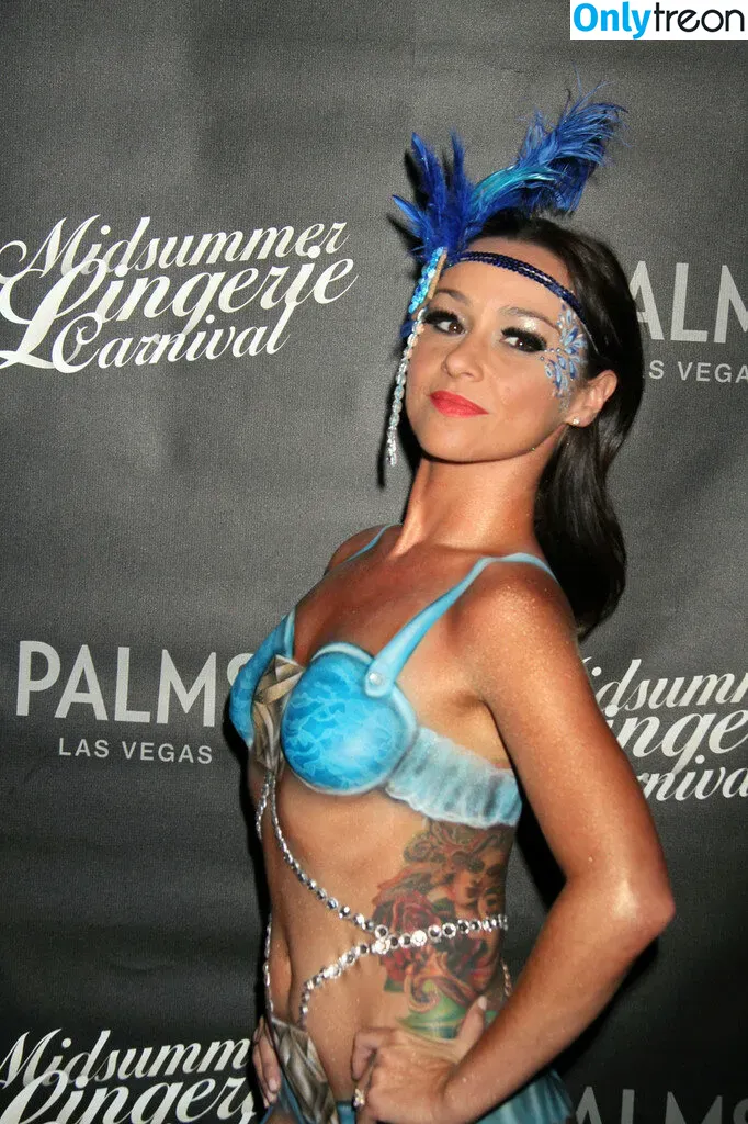 Danielle Harris nude photo #0080 (halloweengal / horrorgal)