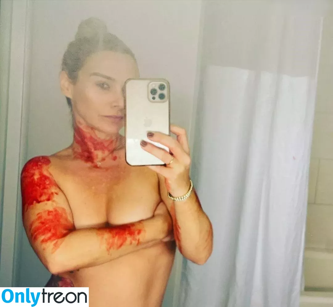 Danielle Harris nude photo #0170 (halloweengal / horrorgal)