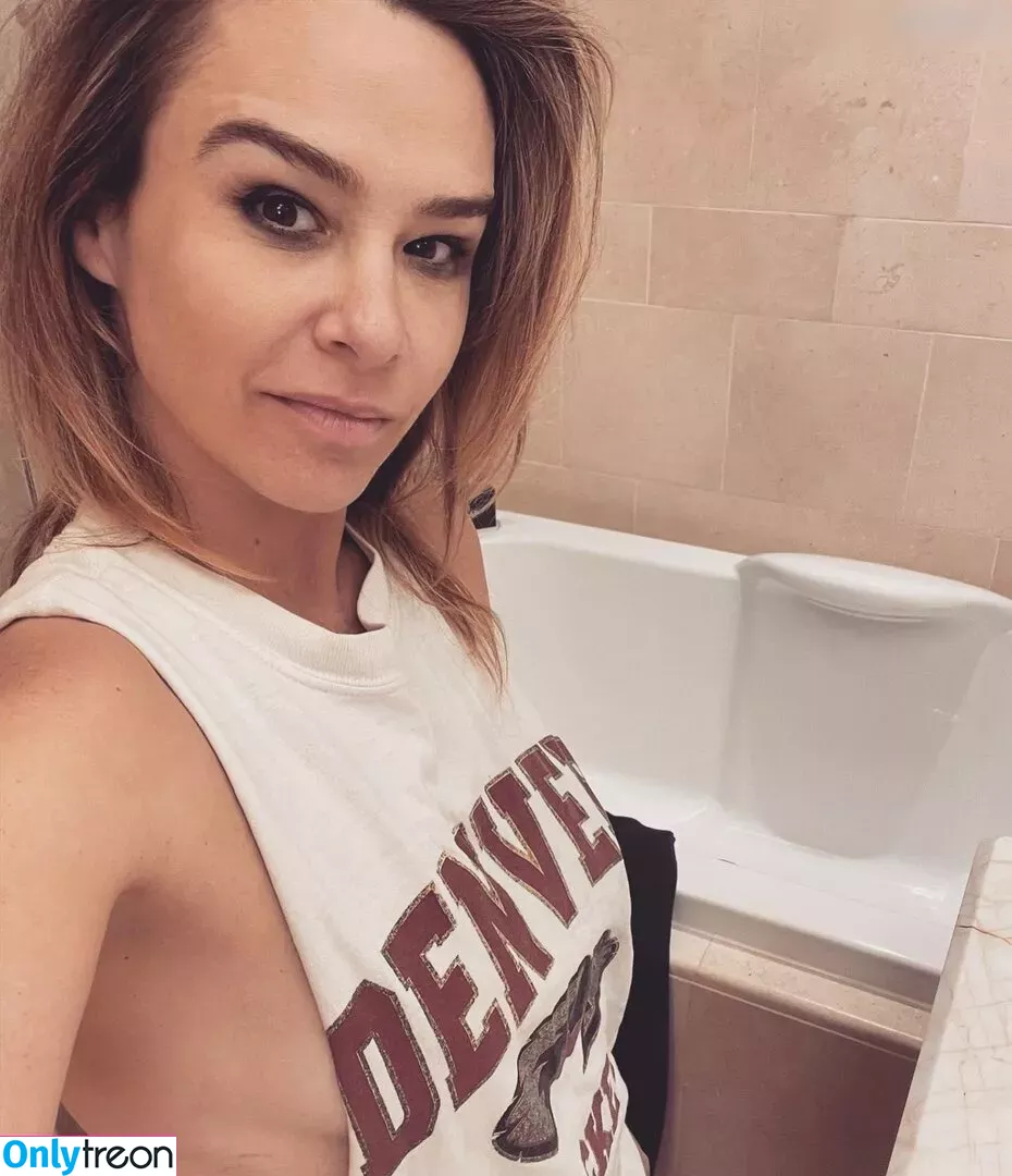 Danielle Harris голая photo #0177 (halloweengal / horrorgal)