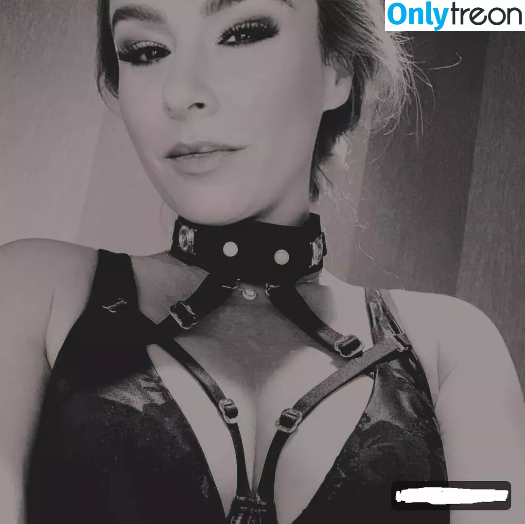 Danielle Harris голая photo #0179 (halloweengal / horrorgal)
