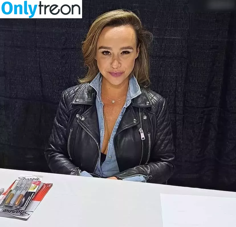 Danielle Harris голая photo #0196 (halloweengal / horrorgal)
