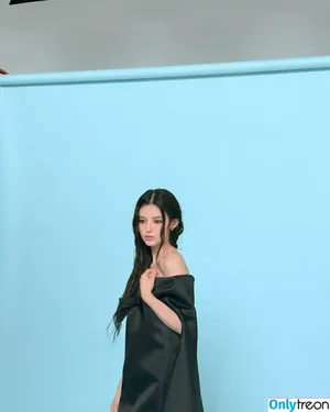 Danielle Marsh / DanielleJeans / NewJeans_twt / newjeans_official nude photo #0057