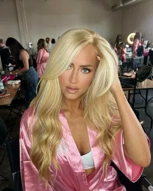 Danielle Moinet / DanielleMoinet / Summer Rae nude photo #0245