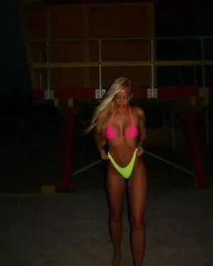 Danielle Moinet / DanielleMoinet / Summer Rae фото голая #0523