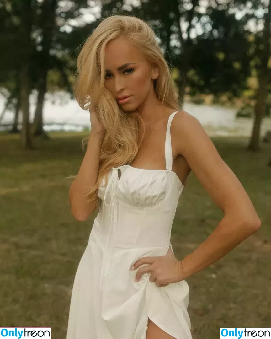 Danielle Moinet голая photo #0229 (DanielleMoinet / Summer Rae)