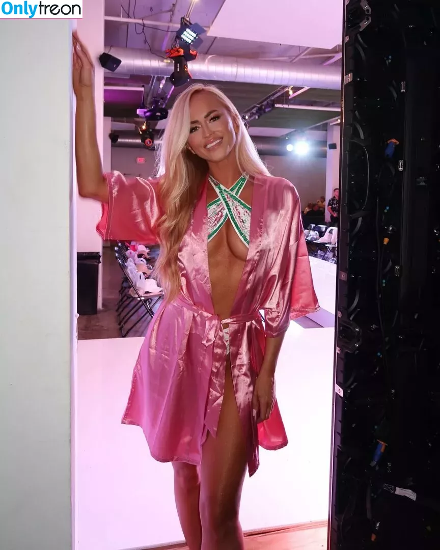 Danielle Moinet nude photo #0251 (DanielleMoinet / Summer Rae)