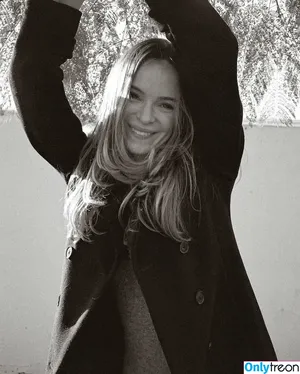 Danielle Panabaker / dpanabaker nude photo #0047