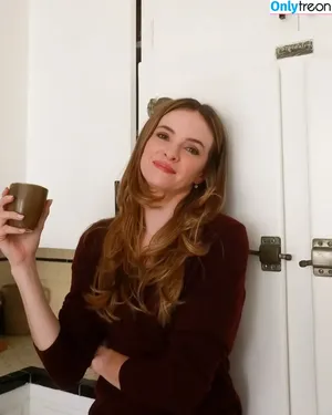 Danielle Panabaker / dpanabaker nude photo #0056