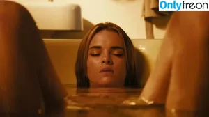 Danielle Panabaker / dpanabaker nude photo #0068
