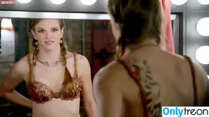 Danielle Panabaker / dpanabaker фото голая #0085