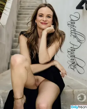 Danielle Panabaker / dpanabaker фото голая #0091