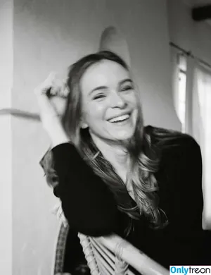 Danielle Panabaker / dpanabaker фото голая #0114