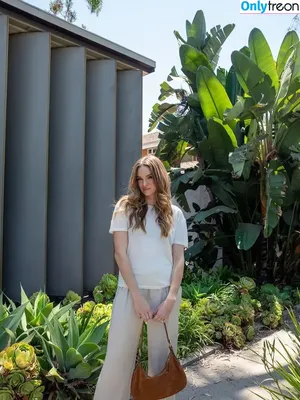 Danielle Panabaker / dpanabaker nude photo #0175