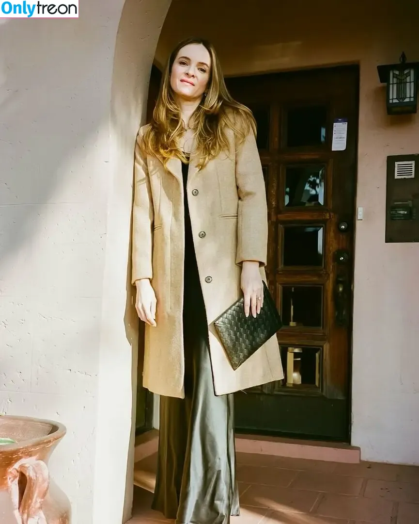 Danielle Panabaker nude photo #0113 (dpanabaker)