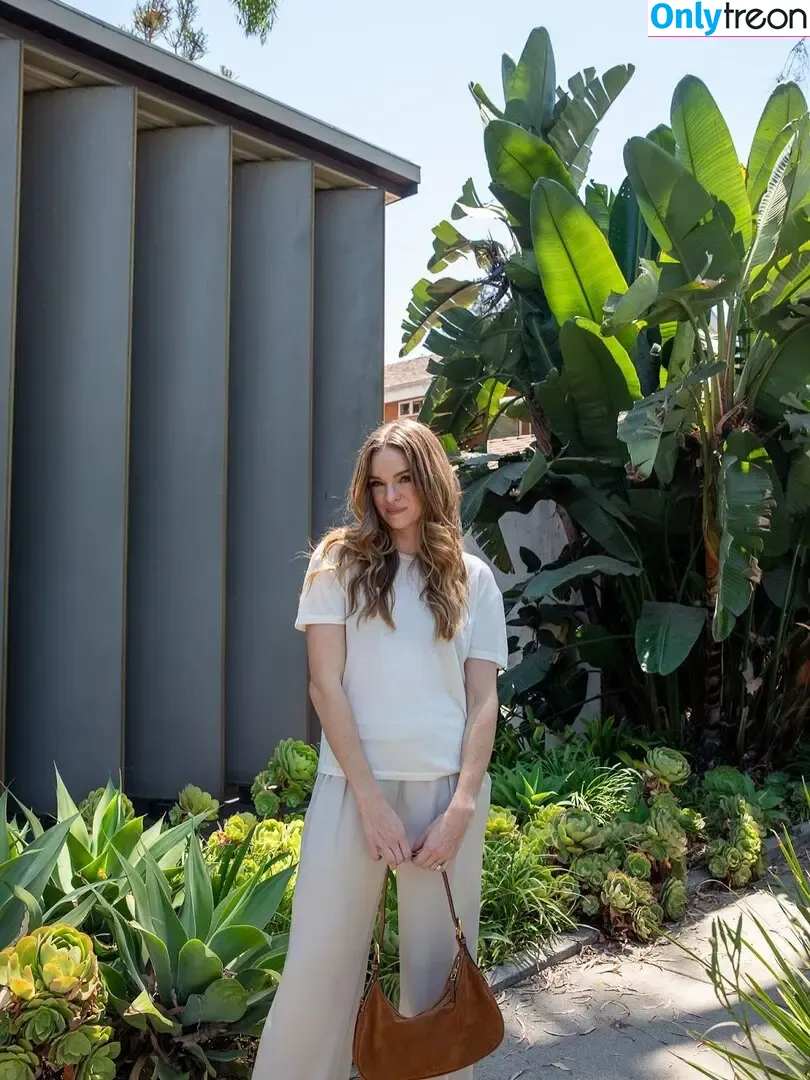 Danielle Panabaker голая photo #0175 (dpanabaker)