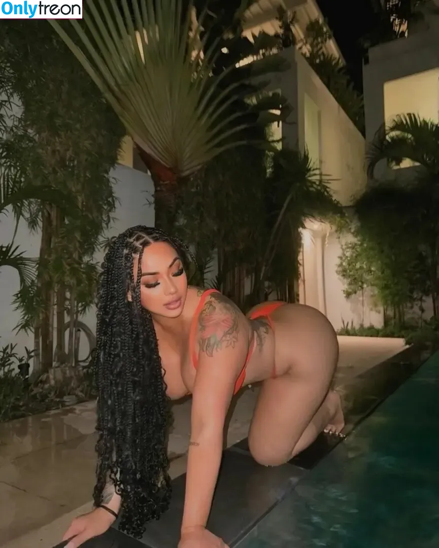 Danielle Rimando Villamor nude photo #0014 (daniellenicollev)