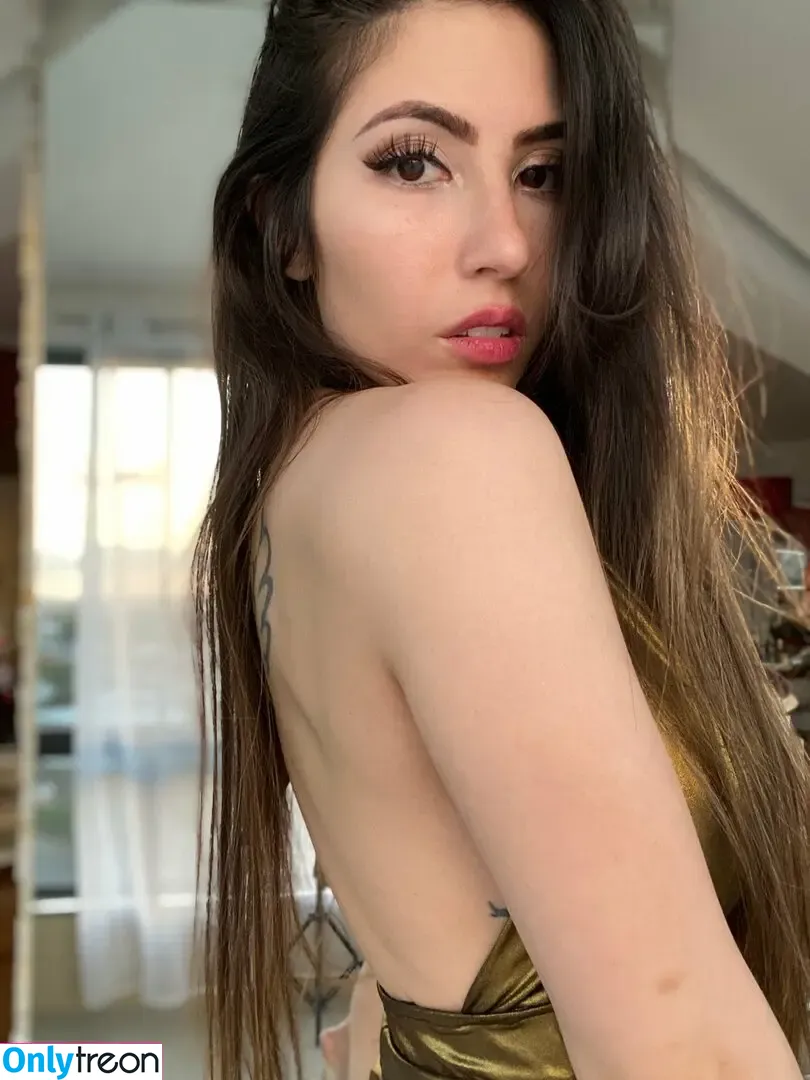 Danielle Vedovelli nude photo #0356 (Danievedo)