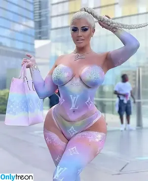 Danii Banks / danii.banks / daniibanks / daniibanks_ фото голая #0157