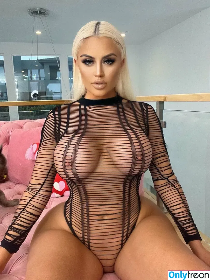 Danii Banks nude photo #0207 (danii.banks / daniibanks / daniibanks_)