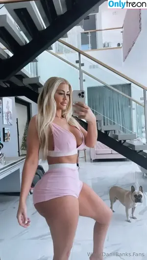 daniibanksvip / itsdaniibanks nude photo #0026