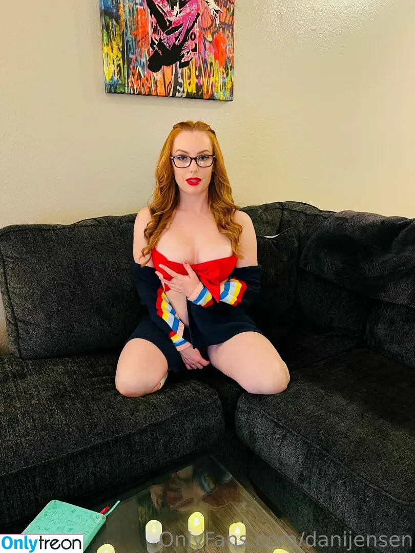 danijensen nude photo #0129 (realdanijensen)