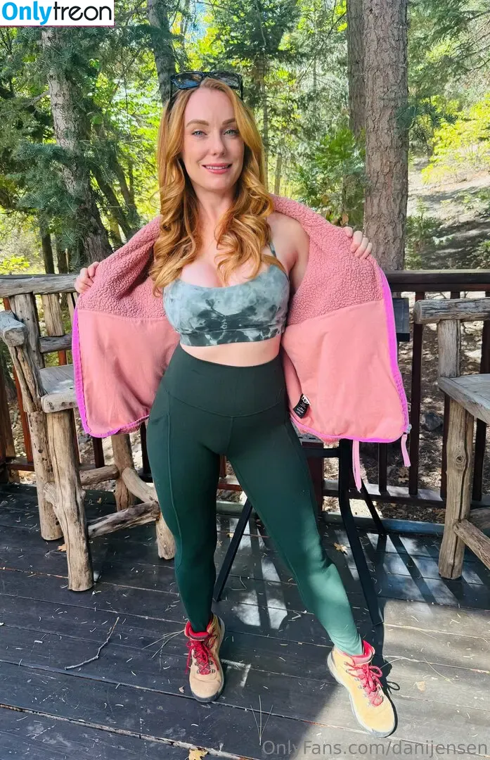 danijensen nude photo #0430 (realdanijensen)