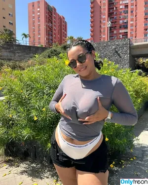 Danniax69 nude photo #0007