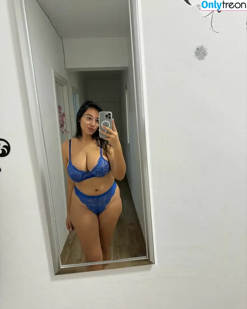 Danniax69 nude photo #0036 (Danniax69)
