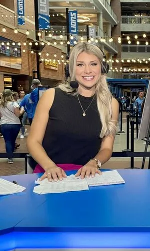 Dannie Rogers / Detroit Lions Reporter / danibb / dannierogers_ / dannierogers___ фото голая #0003