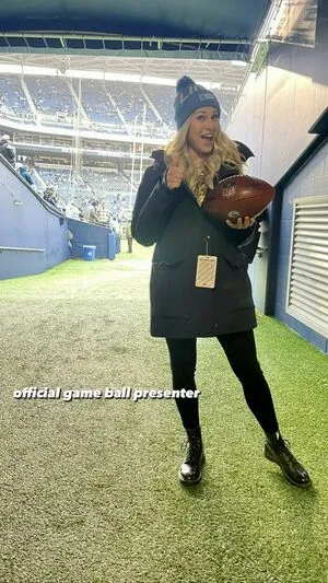 Dannie Rogers / Detroit Lions Reporter / danibb / dannierogers_ / dannierogers___ фото голая #0056