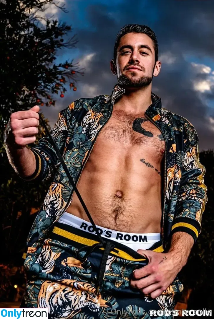 dante_colle nude photo #0248 (hippiegq_)