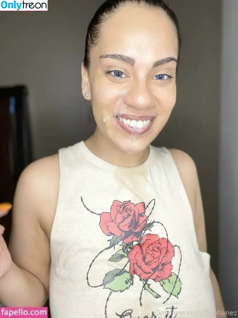 daphanez nude photo #0015 (Daphanezz / lilphane_)