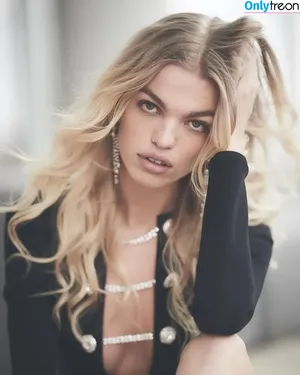 Daphne Groeneveld / daphnegroeneveld фото голая #0129