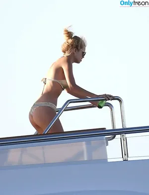 Daphne Groeneveld / daphnegroeneveld фото голая #0312