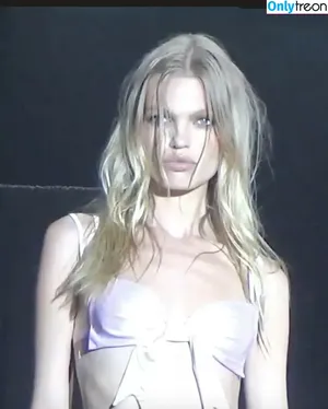 Daphne Groeneveld / daphnegroeneveld nude photo #0378