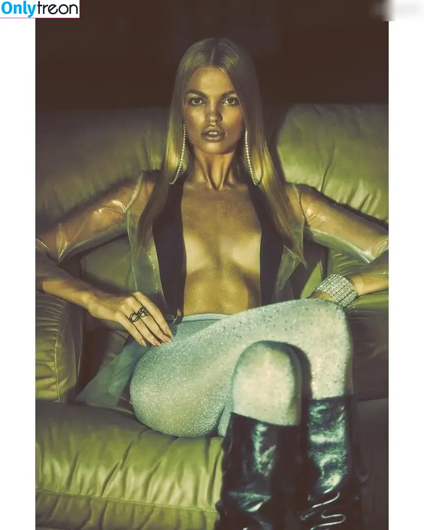 Daphne Groeneveld nude photo #0188 (daphnegroeneveld)