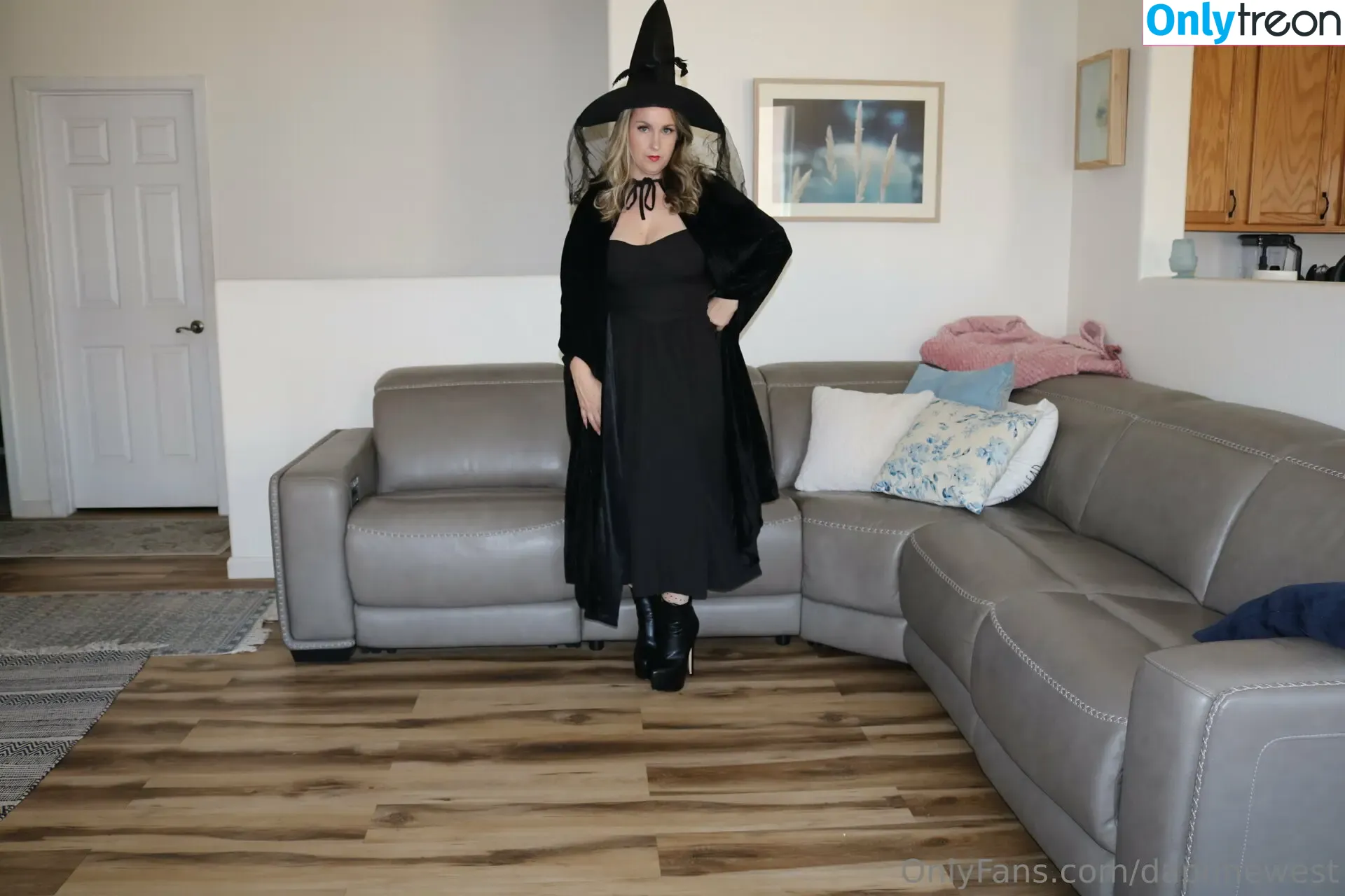 daphnewest nude photo #0148 (daphnewest)