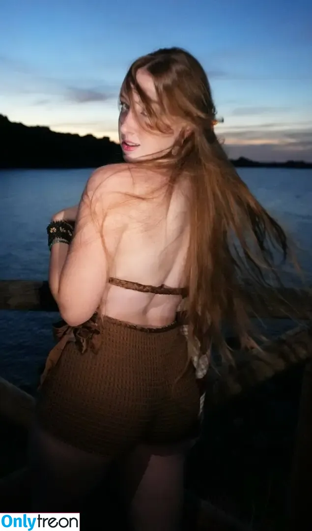 Daragrj nude photo #0062 (Daragrj)