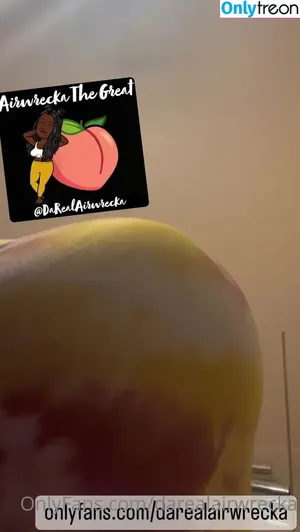 darealairwrecka / official_airwrecka nude photo #0001