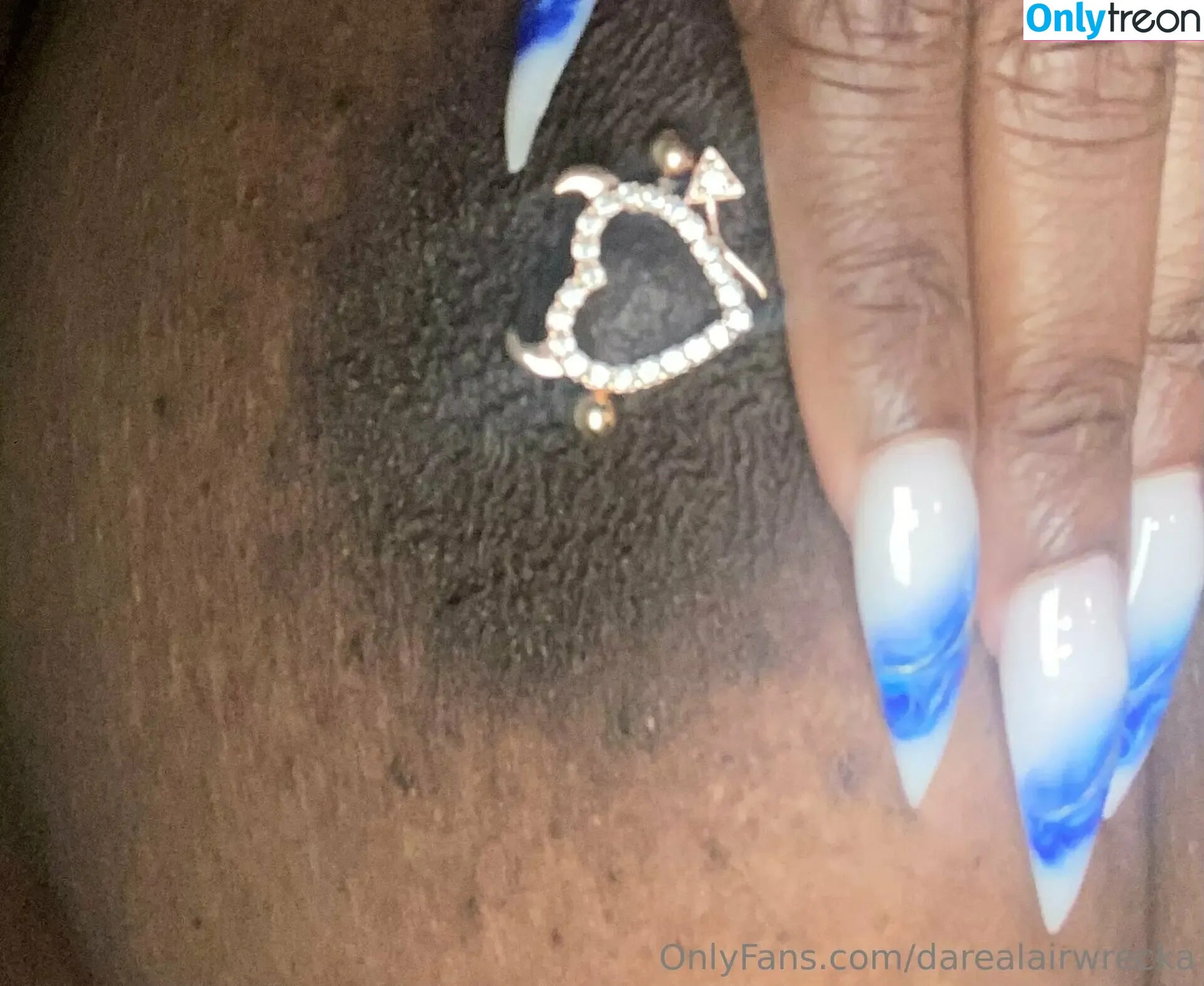 darealairwrecka nude photo #0014 (official_airwrecka)