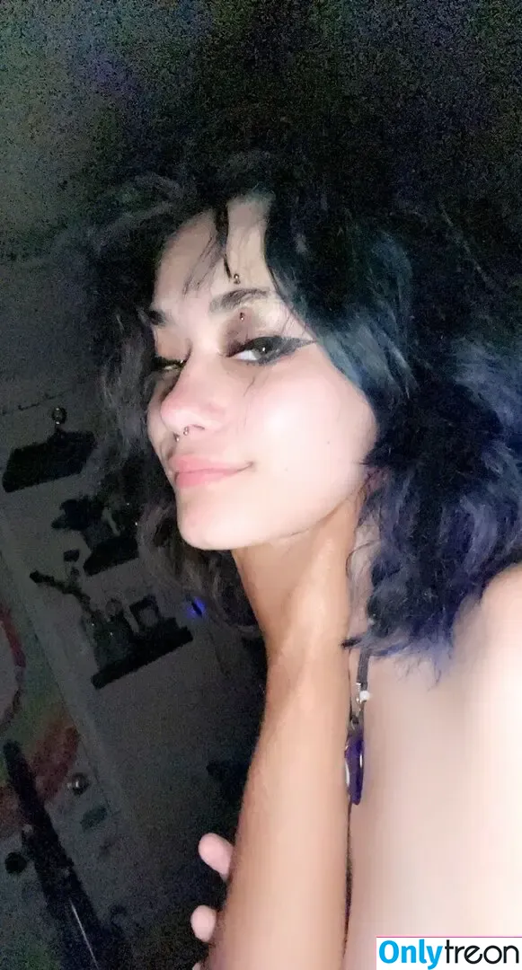Dariadoubleday nude photo #0003 (_.daria_day._ / dariadoubled)