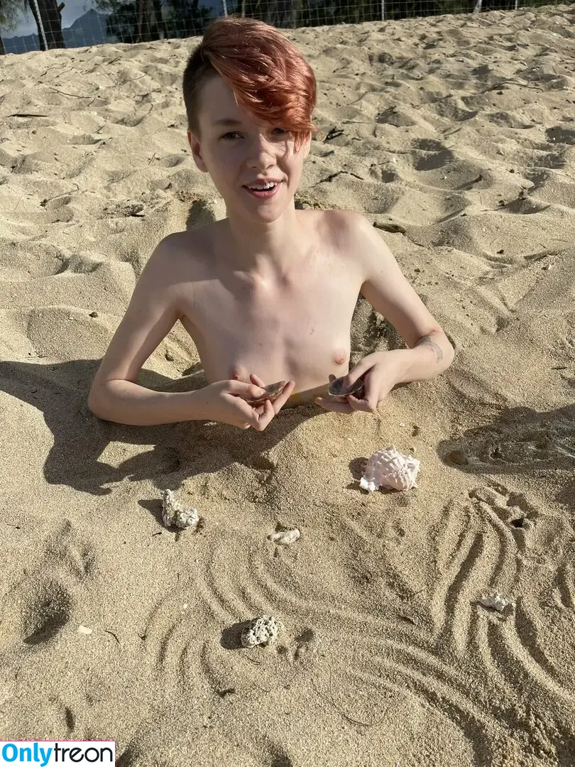 daringdolly nude photo #0126 (daintydolly2002 / dollyred2002)