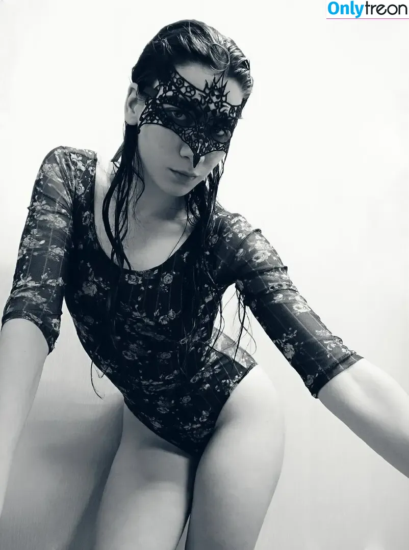 Darkmoon голая photo #0031 (Darkmoon_hecate / Darkmoonhecate / Full_darkmoon / hecate_dark_moon)