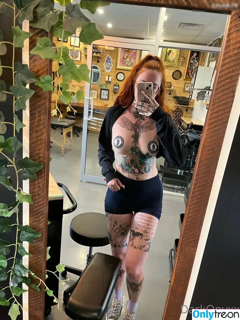 darkonyxx nude photo #0059 (darkonyxx)