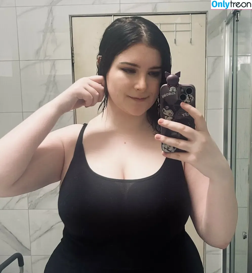 Darlingmori nude photo #0012 (darlingmorivt)