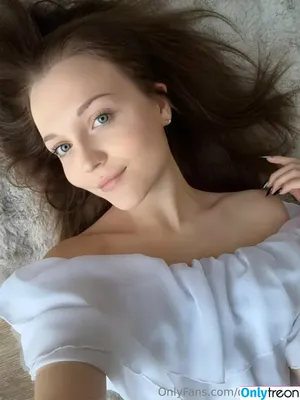  nude photo #0004