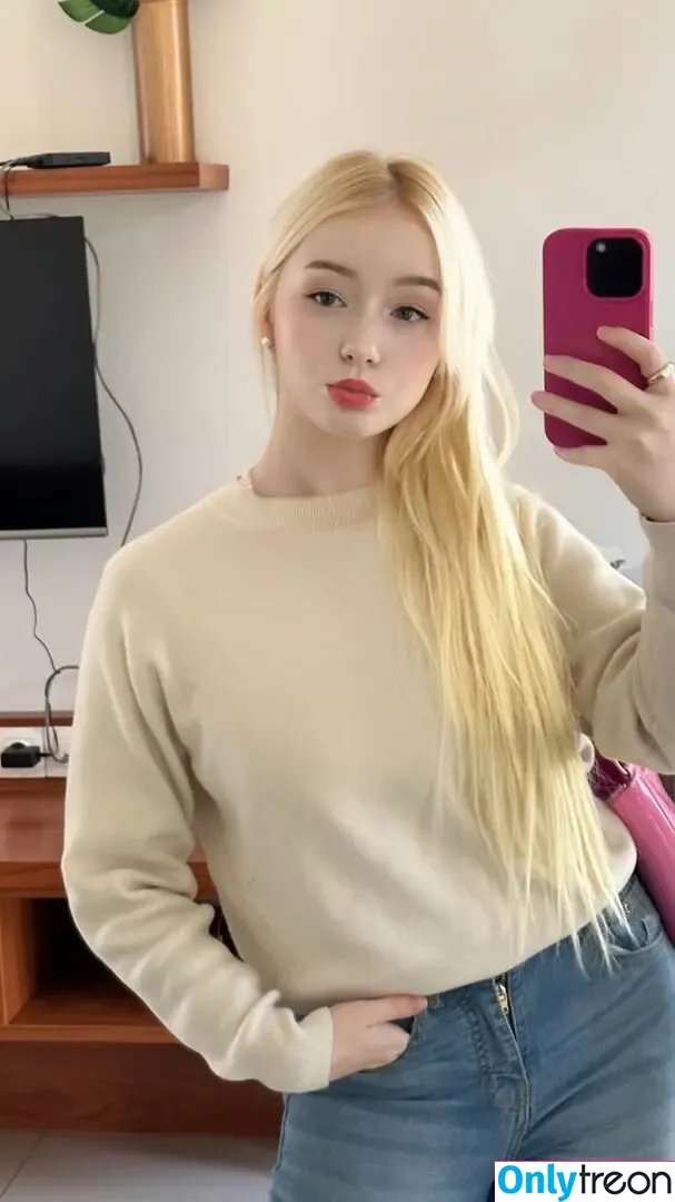 Dasha Gartman / BuleBarbie nude photo #0038 (Dasha Gartman / bulebarbie_official)