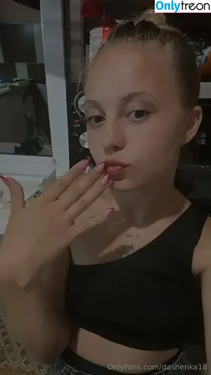 dashenka18 / dasha_dasha_18_ фото голая #0077